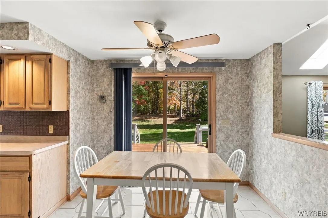 4566 Copperfield Drive, Hamburg, New York 14075, Hamburg, New York 14075, 4 Bedroom Bedrooms, 9 Room Rooms,2 BathroomBathrooms,Residential,For Sale,4566 Copperfield Drive, Hamburg, New York 14075,0,B1724455