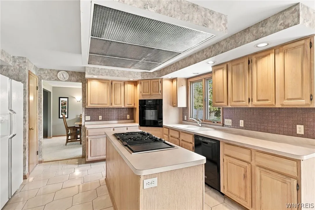 4566 Copperfield Drive, Hamburg, New York 14075, Hamburg, New York 14075, 4 Bedroom Bedrooms, 9 Room Rooms,2 BathroomBathrooms,Residential,For Sale,4566 Copperfield Drive, Hamburg, New York 14075,0,B1724455