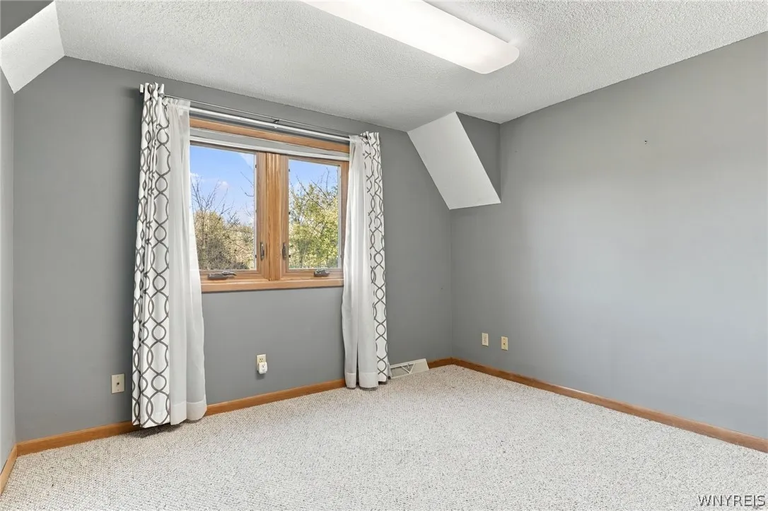 4566 Copperfield Drive, Hamburg, New York 14075, Hamburg, New York 14075, 4 Bedroom Bedrooms, 9 Room Rooms,2 BathroomBathrooms,Residential,For Sale,4566 Copperfield Drive, Hamburg, New York 14075,0,B1724455