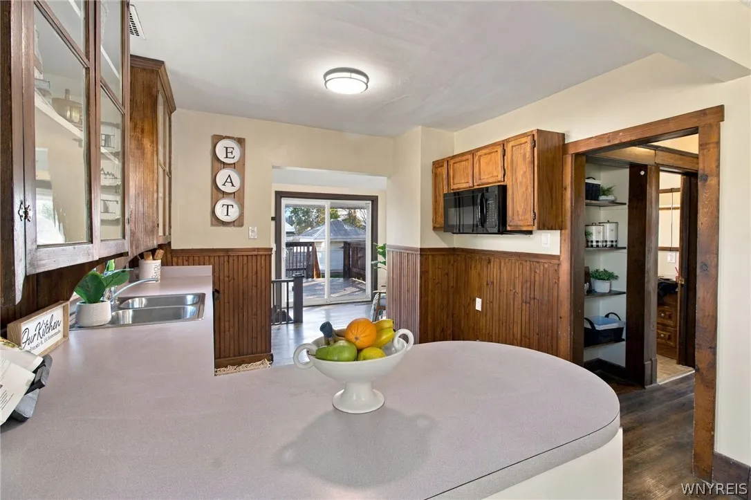 32 Marlowe Avenue, Hamburg, New York 14219, Hamburg, New York 14219, 4 Bedroom Bedrooms, 9 Room Rooms,1 BathroomBathrooms,Residential,For Sale,32 Marlowe Avenue, Hamburg, New York 14219,0,B1724476