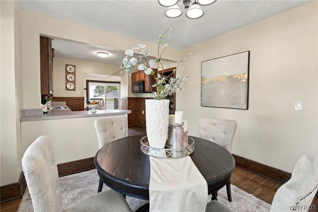 32 Marlowe Avenue, Hamburg, New York 14219, Hamburg, New York 14219, 4 Bedroom Bedrooms, 9 Room Rooms,1 BathroomBathrooms,Residential,For Sale,32 Marlowe Avenue, Hamburg, New York 14219,0,B1724476