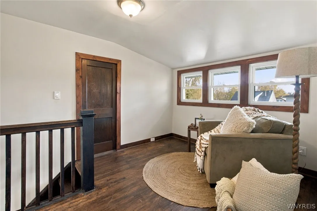 32 Marlowe Avenue, Hamburg, New York 14219, Hamburg, New York 14219, 4 Bedroom Bedrooms, 9 Room Rooms,1 BathroomBathrooms,Residential,For Sale,32 Marlowe Avenue, Hamburg, New York 14219,0,B1724476