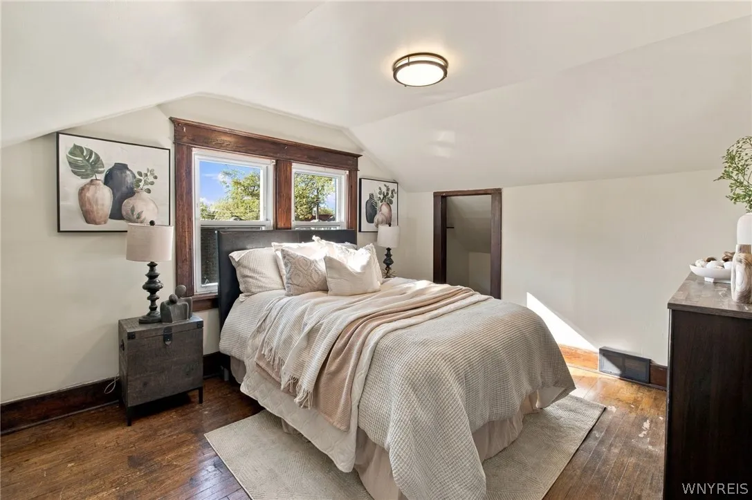 32 Marlowe Avenue, Hamburg, New York 14219, Hamburg, New York 14219, 4 Bedroom Bedrooms, 9 Room Rooms,1 BathroomBathrooms,Residential,For Sale,32 Marlowe Avenue, Hamburg, New York 14219,0,B1724476