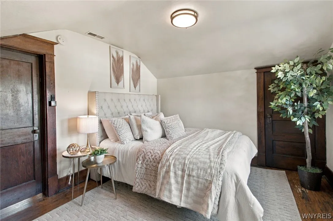 32 Marlowe Avenue, Hamburg, New York 14219, Hamburg, New York 14219, 4 Bedroom Bedrooms, 9 Room Rooms,1 BathroomBathrooms,Residential,For Sale,32 Marlowe Avenue, Hamburg, New York 14219,0,B1724476