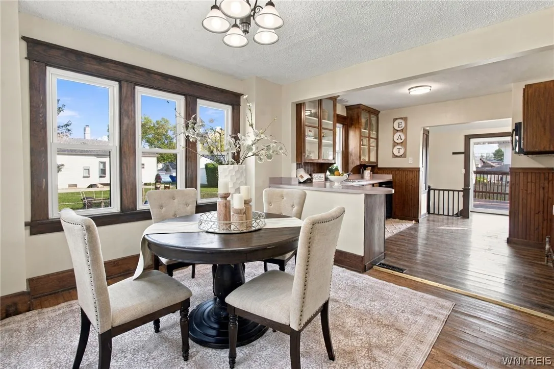 32 Marlowe Avenue, Hamburg, New York 14219, Hamburg, New York 14219, 4 Bedroom Bedrooms, 9 Room Rooms,1 BathroomBathrooms,Residential,For Sale,32 Marlowe Avenue, Hamburg, New York 14219,0,B1724476