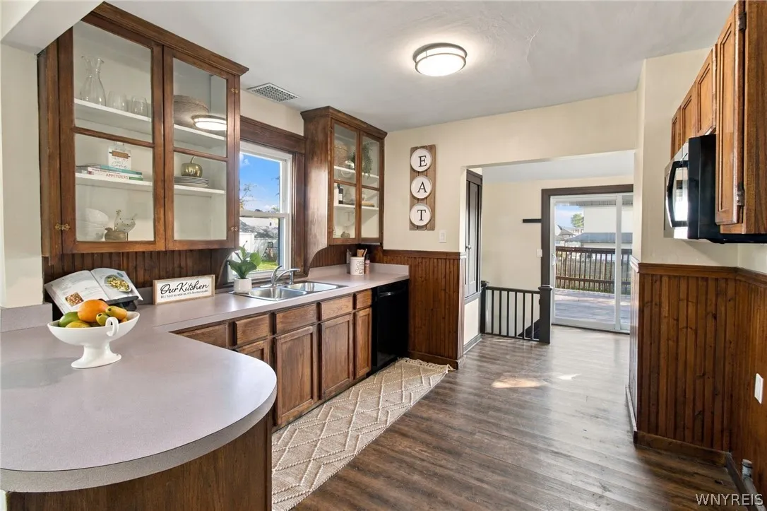 32 Marlowe Avenue, Hamburg, New York 14219, Hamburg, New York 14219, 4 Bedroom Bedrooms, 9 Room Rooms,1 BathroomBathrooms,Residential,For Sale,32 Marlowe Avenue, Hamburg, New York 14219,0,B1724476