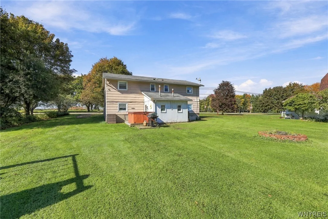 2819 Main Street, York, New York 14533, York, New York 14533, 4 Bedroom Bedrooms, ,2 BathroomBathrooms,Residential,For Sale,2819 Main Street, York, New York 14533,0,B1724706
