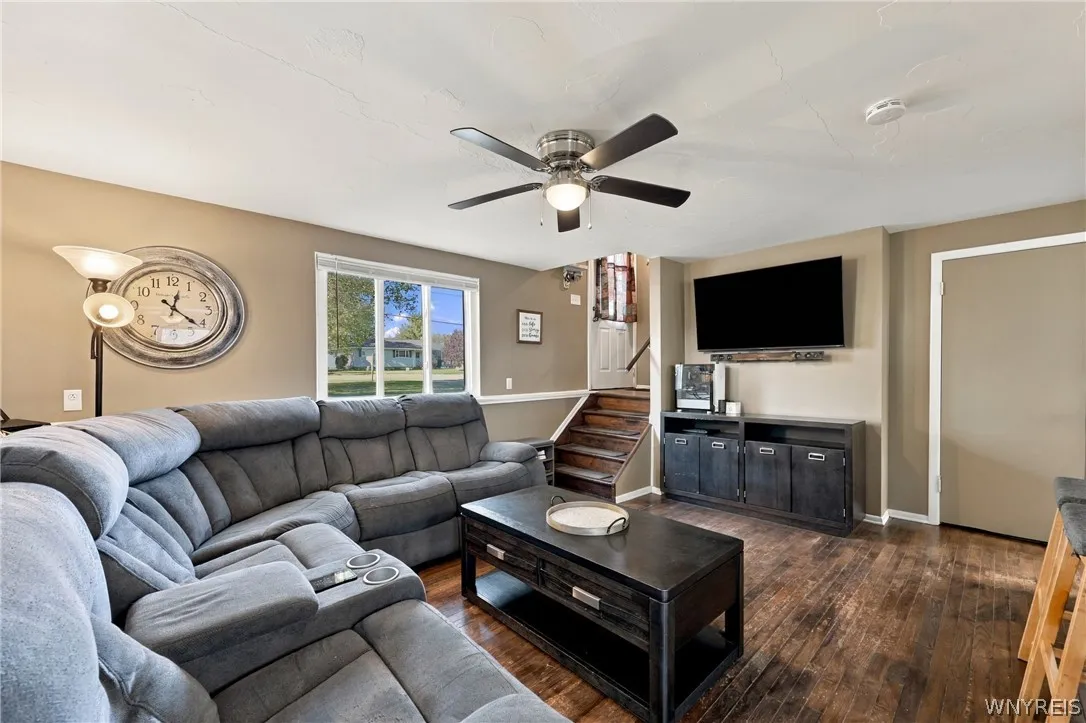 2819 Main Street, York, New York 14533, York, New York 14533, 4 Bedroom Bedrooms, ,2 BathroomBathrooms,Residential,For Sale,2819 Main Street, York, New York 14533,0,B1724706