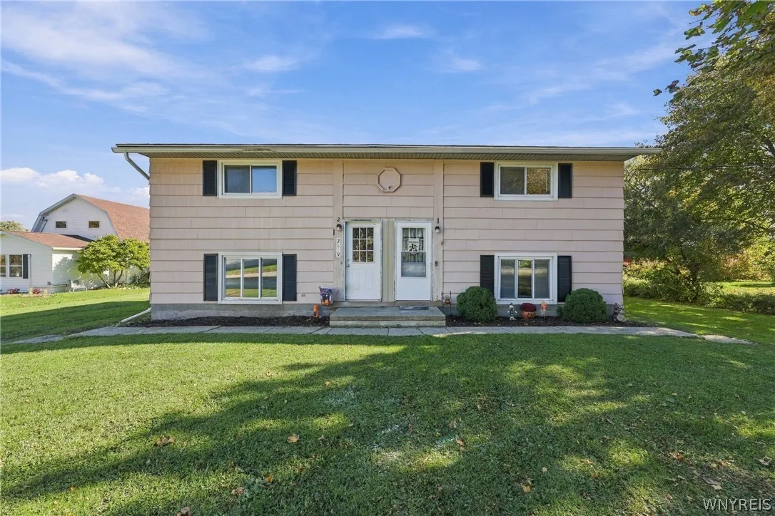2819 Main Street, York, New York 14533, York, New York 14533, 4 Bedroom Bedrooms, ,2 BathroomBathrooms,Residential,For Sale,2819 Main Street, York, New York 14533,0,B1724706