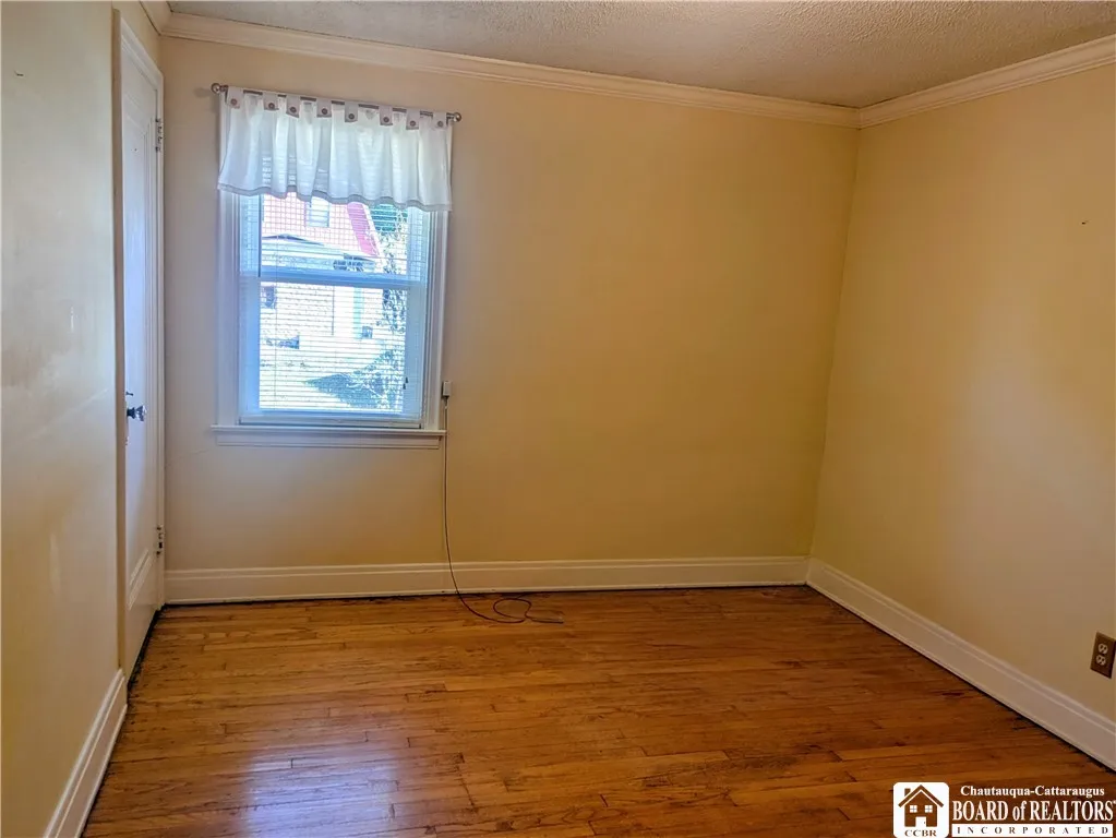 98 Elm Street, Jamestown, New York 14701, Jamestown, New York 14701, 3 Bedroom Bedrooms, 7 Room Rooms,1 BathroomBathrooms,Residential,For Sale,98 Elm Street, Jamestown, New York 14701,0,R1724538
