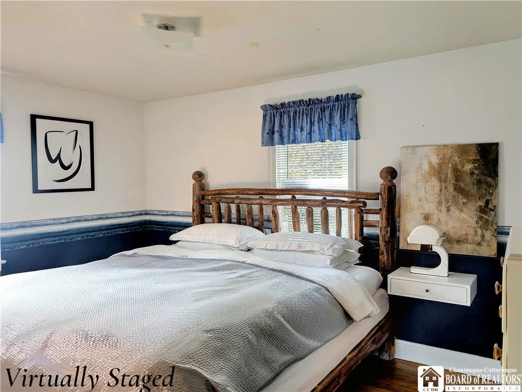 98 Elm Street, Jamestown, New York 14701, Jamestown, New York 14701, 3 Bedroom Bedrooms, 7 Room Rooms,1 BathroomBathrooms,Residential,For Sale,98 Elm Street, Jamestown, New York 14701,0,R1724538