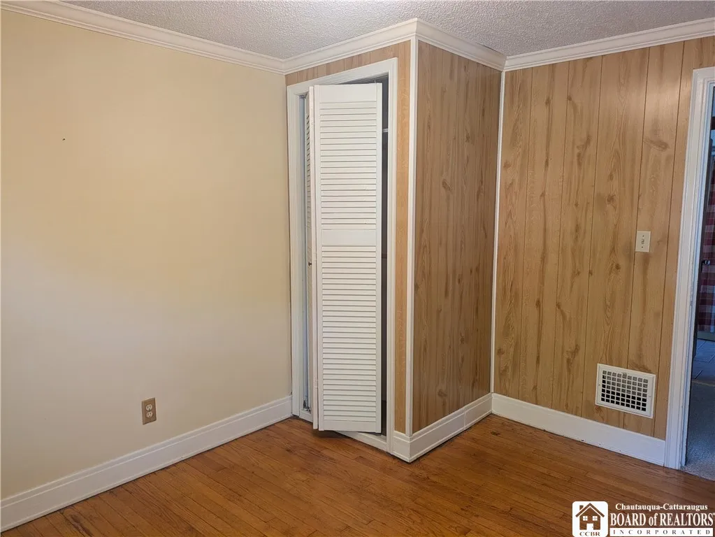 98 Elm Street, Jamestown, New York 14701, Jamestown, New York 14701, 3 Bedroom Bedrooms, 7 Room Rooms,1 BathroomBathrooms,Residential,For Sale,98 Elm Street, Jamestown, New York 14701,0,R1724538