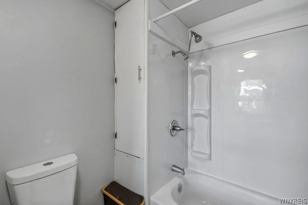 6196 Wright Place, Hamburg, New York 14075, Hamburg, New York 14075, 3 Bedroom Bedrooms, 5 Room Rooms,1 BathroomBathrooms,Residential,For Sale,6196 Wright Place, Hamburg, New York 14075,0,B1724704