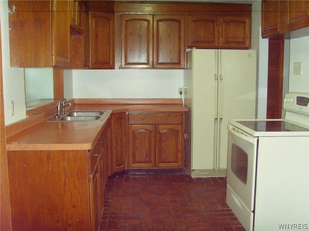 187 Avon Road, Tonawanda, New York 14150, Tonawanda, New York 14150, 3 Bedroom Bedrooms, 8 Room Rooms,1 BathroomBathrooms,Residential,For Sale,187 Avon Road, Tonawanda, New York 14150,0,B1724707
