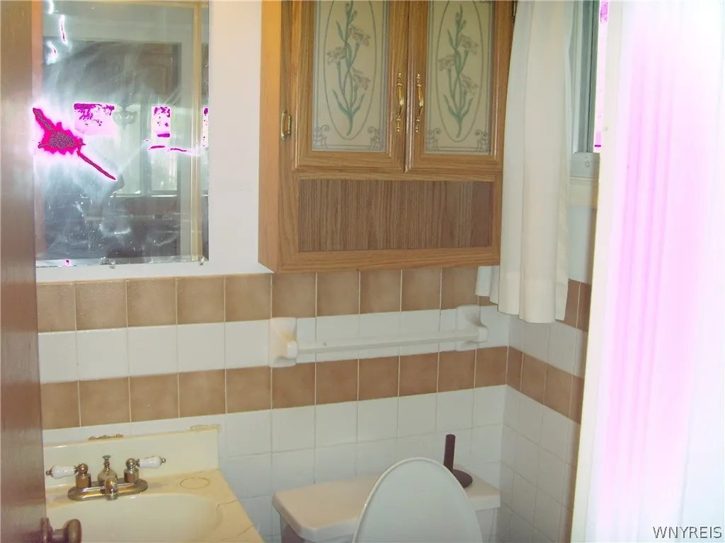 187 Avon Road, Tonawanda, New York 14150, Tonawanda, New York 14150, 3 Bedroom Bedrooms, 8 Room Rooms,1 BathroomBathrooms,Residential,For Sale,187 Avon Road, Tonawanda, New York 14150,0,B1724707