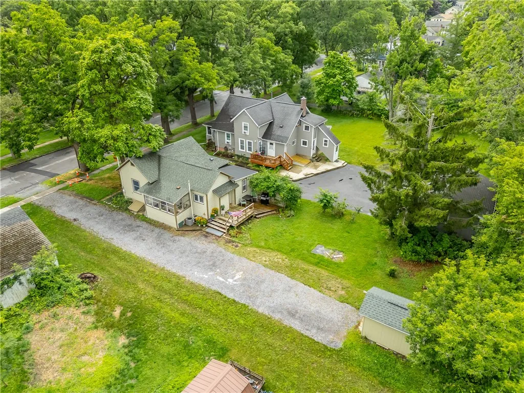 134 Clark Street, Canandaigua City, New York 14424, Canandaigua City, New York 14424, 2 Bedroom Bedrooms, 5 Room Rooms,1 BathroomBathrooms,Residential,For Sale,134 Clark Street, Canandaigua City, New York 14424,0,R1724399