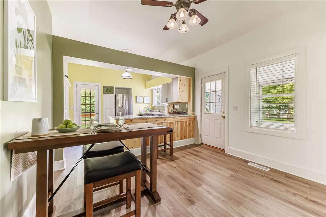 134 Clark Street, Canandaigua City, New York 14424, Canandaigua City, New York 14424, 2 Bedroom Bedrooms, 5 Room Rooms,1 BathroomBathrooms,Residential,For Sale,134 Clark Street, Canandaigua City, New York 14424,0,R1724399