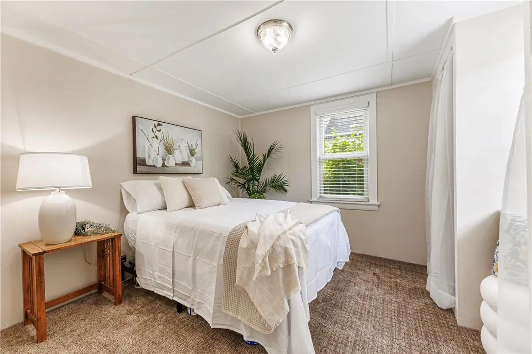134 Clark Street, Canandaigua City, New York 14424, Canandaigua City, New York 14424, 2 Bedroom Bedrooms, 5 Room Rooms,1 BathroomBathrooms,Residential,For Sale,134 Clark Street, Canandaigua City, New York 14424,0,R1724399