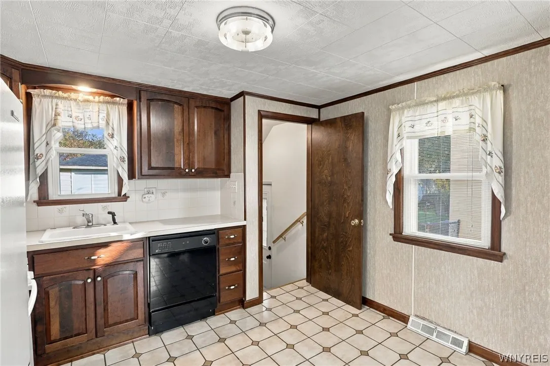 51 Orchard Avenue, Hamburg, New York 14219, Hamburg, New York 14219, 3 Bedroom Bedrooms, 6 Room Rooms,1 BathroomBathrooms,Residential,For Sale,51 Orchard Avenue, Hamburg, New York 14219,0,B1724458