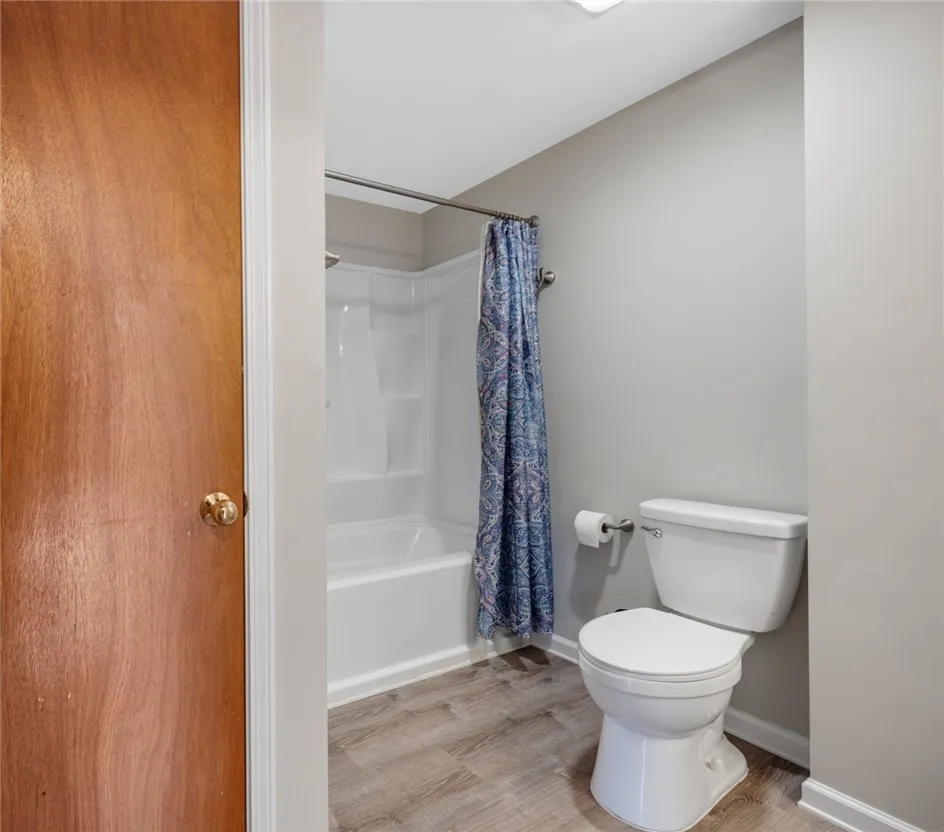 28 Candlewood Drive, Pittsford, New York 14534, Pittsford, New York 14534, 4 Bedroom Bedrooms, 9 Room Rooms,2 BathroomBathrooms,Residential,For Sale,28 Candlewood Drive, Pittsford, New York 14534,0,R1724534