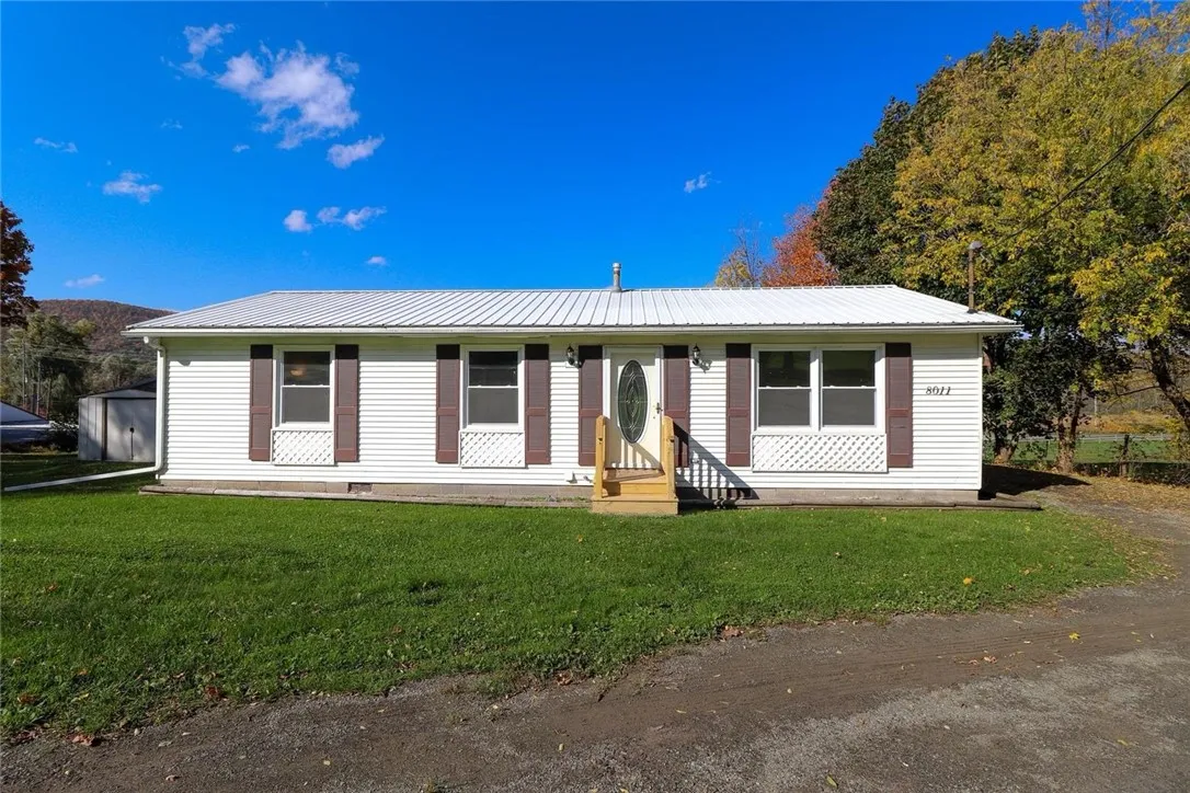 8011 Back Valley Road, Urbana, New York 14840, Urbana, New York 14840, 3 Bedroom Bedrooms, 6 Room Rooms,1 BathroomBathrooms,Residential,For Sale,8011 Back Valley Road, Urbana, New York 14840,0,R1722525