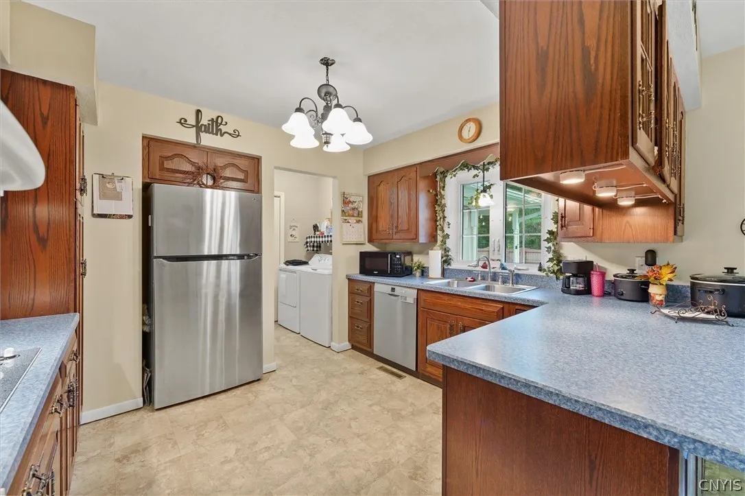2198 County Route 7, Oswego, New York 13126, Oswego, New York 13126, 3 Bedroom Bedrooms, 8 Room Rooms,2 BathroomBathrooms,Residential,For Sale,2198 County Route 7, Oswego, New York 13126,0,S1724717