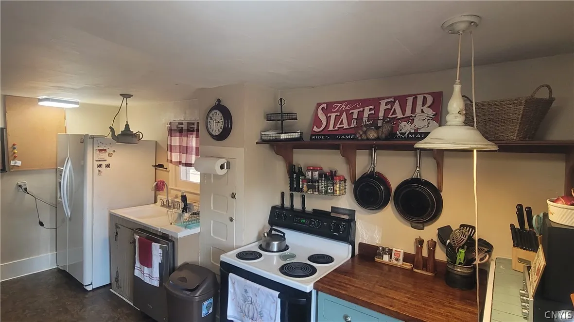 Kitchen appliances wall