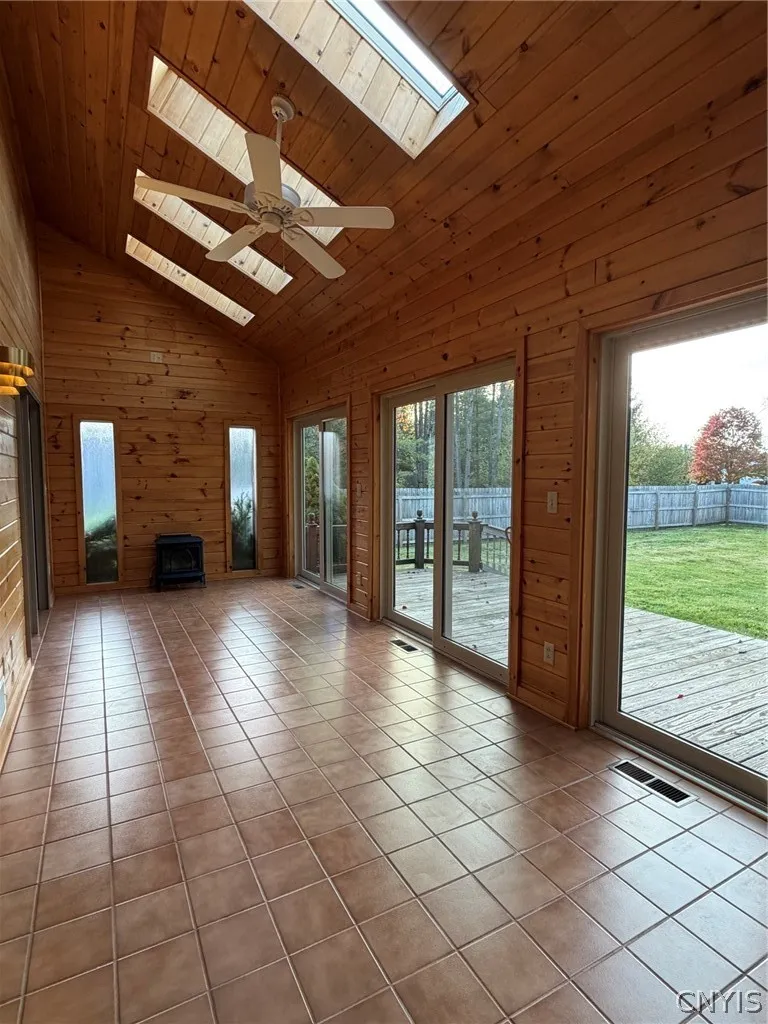25 Slaytonbush Road, Whitestown, New York 13492, Whitestown, New York 13492, 4 Bedroom Bedrooms, 8 Room Rooms,4 BathroomBathrooms,Residential,For Sale,25 Slaytonbush Road, Whitestown, New York 13492,0,S1724824
