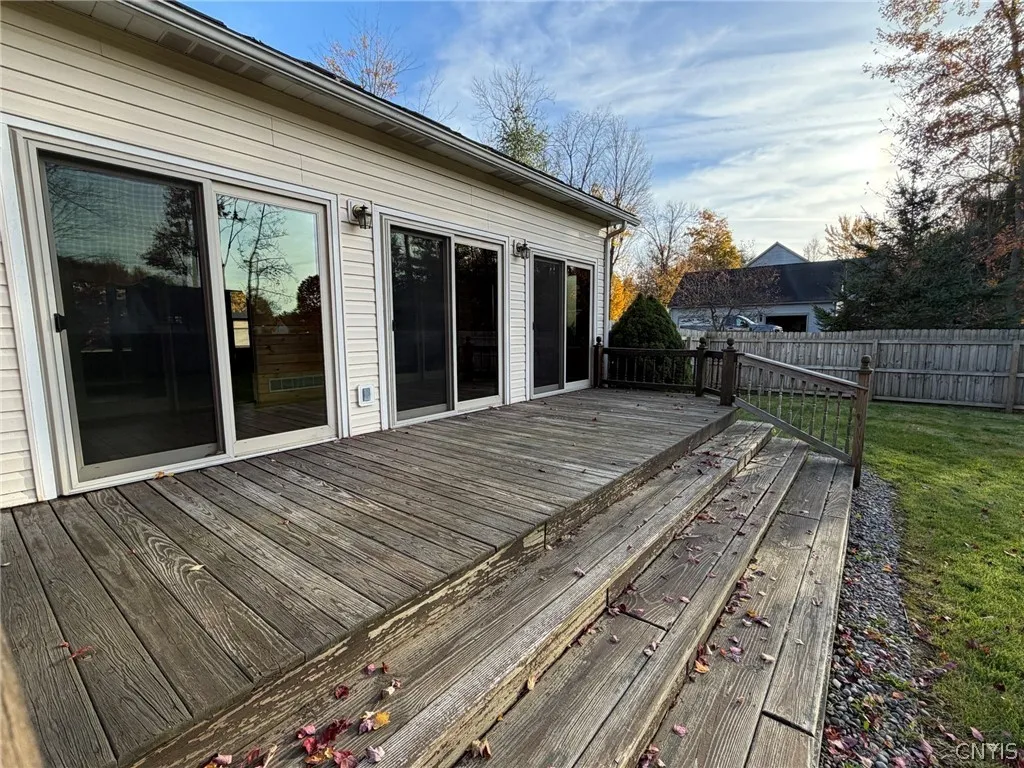25 Slaytonbush Road, Whitestown, New York 13492, Whitestown, New York 13492, 4 Bedroom Bedrooms, 8 Room Rooms,4 BathroomBathrooms,Residential,For Sale,25 Slaytonbush Road, Whitestown, New York 13492,0,S1724824