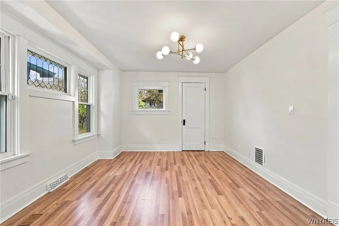 107 Montrose Avenue, Buffalo, New York 14214, Buffalo, New York 14214, 3 Bedroom Bedrooms, 6 Room Rooms,2 BathroomBathrooms,Residential,For Sale,107 Montrose Avenue, Buffalo, New York 14214,0,B1724394