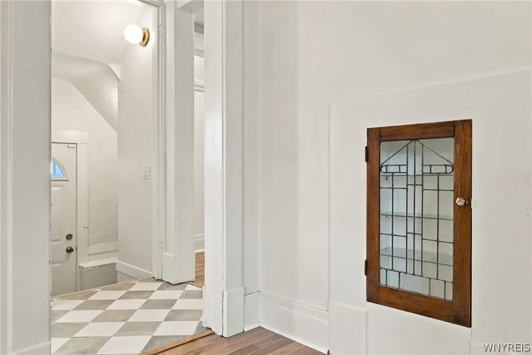 107 Montrose Avenue, Buffalo, New York 14214, Buffalo, New York 14214, 3 Bedroom Bedrooms, 6 Room Rooms,2 BathroomBathrooms,Residential,For Sale,107 Montrose Avenue, Buffalo, New York 14214,0,B1724394