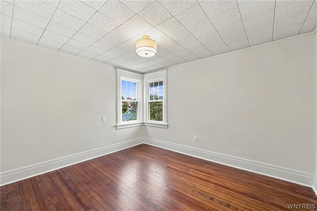 107 Montrose Avenue, Buffalo, New York 14214, Buffalo, New York 14214, 3 Bedroom Bedrooms, 6 Room Rooms,2 BathroomBathrooms,Residential,For Sale,107 Montrose Avenue, Buffalo, New York 14214,0,B1724394
