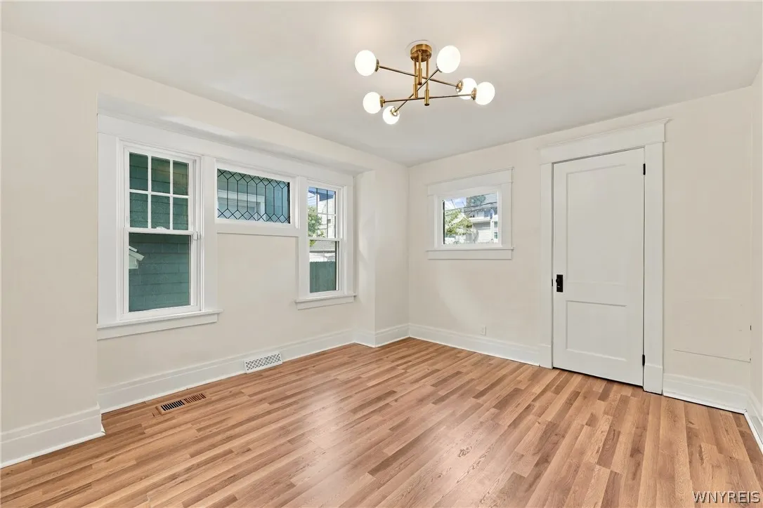 107 Montrose Avenue, Buffalo, New York 14214, Buffalo, New York 14214, 3 Bedroom Bedrooms, 6 Room Rooms,2 BathroomBathrooms,Residential,For Sale,107 Montrose Avenue, Buffalo, New York 14214,0,B1724394