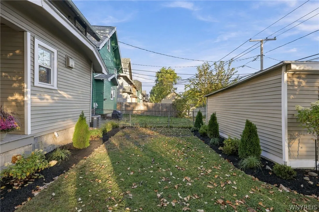 107 Montrose Avenue, Buffalo, New York 14214, Buffalo, New York 14214, 3 Bedroom Bedrooms, 6 Room Rooms,2 BathroomBathrooms,Residential,For Sale,107 Montrose Avenue, Buffalo, New York 14214,0,B1724394