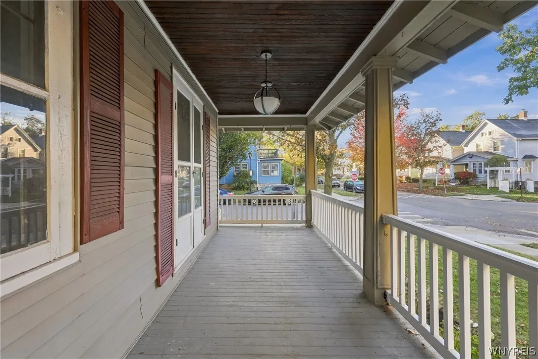107 Montrose Avenue, Buffalo, New York 14214, Buffalo, New York 14214, 3 Bedroom Bedrooms, 6 Room Rooms,2 BathroomBathrooms,Residential,For Sale,107 Montrose Avenue, Buffalo, New York 14214,0,B1724394