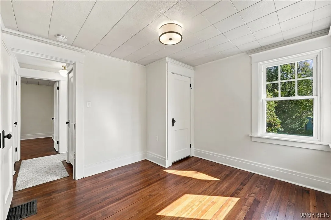 107 Montrose Avenue, Buffalo, New York 14214, Buffalo, New York 14214, 3 Bedroom Bedrooms, 6 Room Rooms,2 BathroomBathrooms,Residential,For Sale,107 Montrose Avenue, Buffalo, New York 14214,0,B1724394