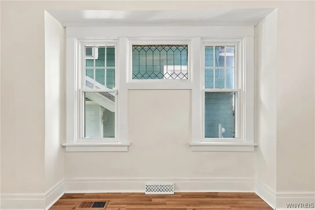 107 Montrose Avenue, Buffalo, New York 14214, Buffalo, New York 14214, 3 Bedroom Bedrooms, 6 Room Rooms,2 BathroomBathrooms,Residential,For Sale,107 Montrose Avenue, Buffalo, New York 14214,0,B1724394