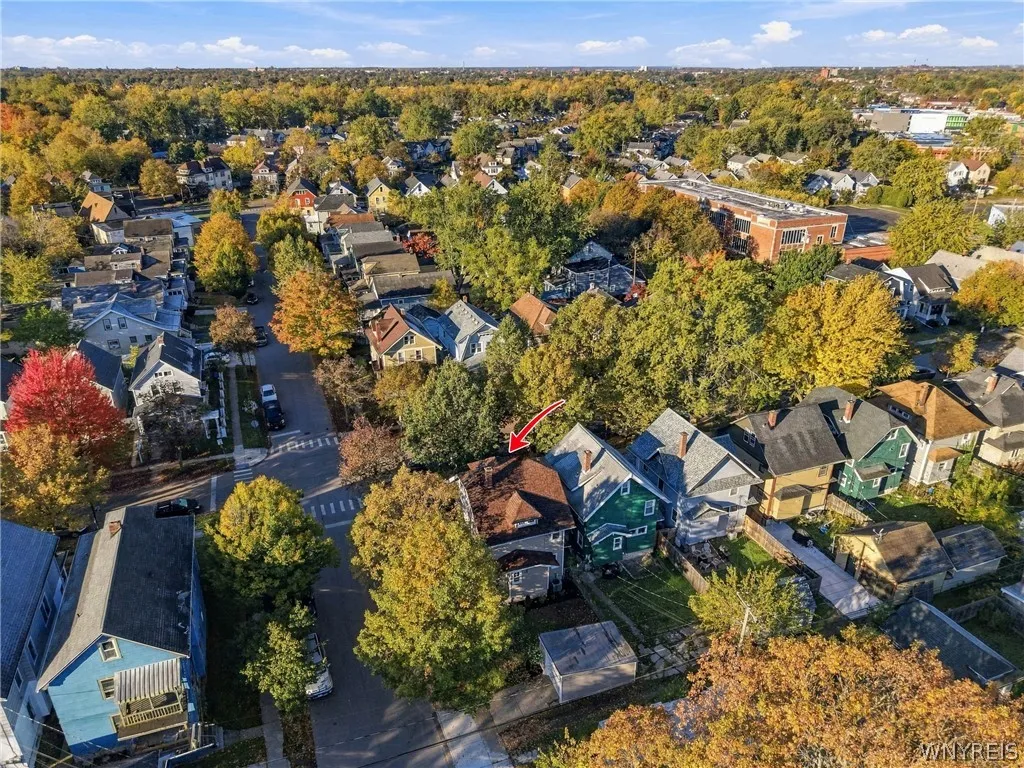 107 Montrose Avenue, Buffalo, New York 14214, Buffalo, New York 14214, 3 Bedroom Bedrooms, 6 Room Rooms,2 BathroomBathrooms,Residential,For Sale,107 Montrose Avenue, Buffalo, New York 14214,0,B1724394