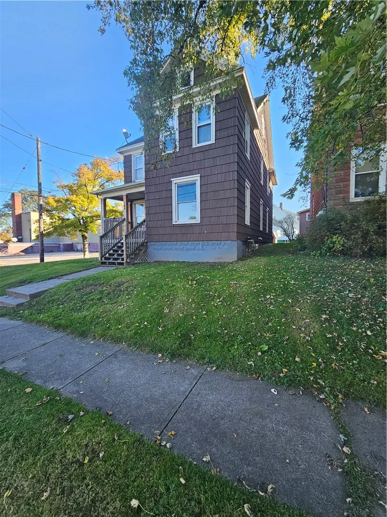 146 Washington Street, Auburn, New York 13021, Auburn, New York 13021, 4 Bedroom Bedrooms, ,2 BathroomBathrooms,Residential,For Sale,146 Washington Street, Auburn, New York 13021,0,R1724886