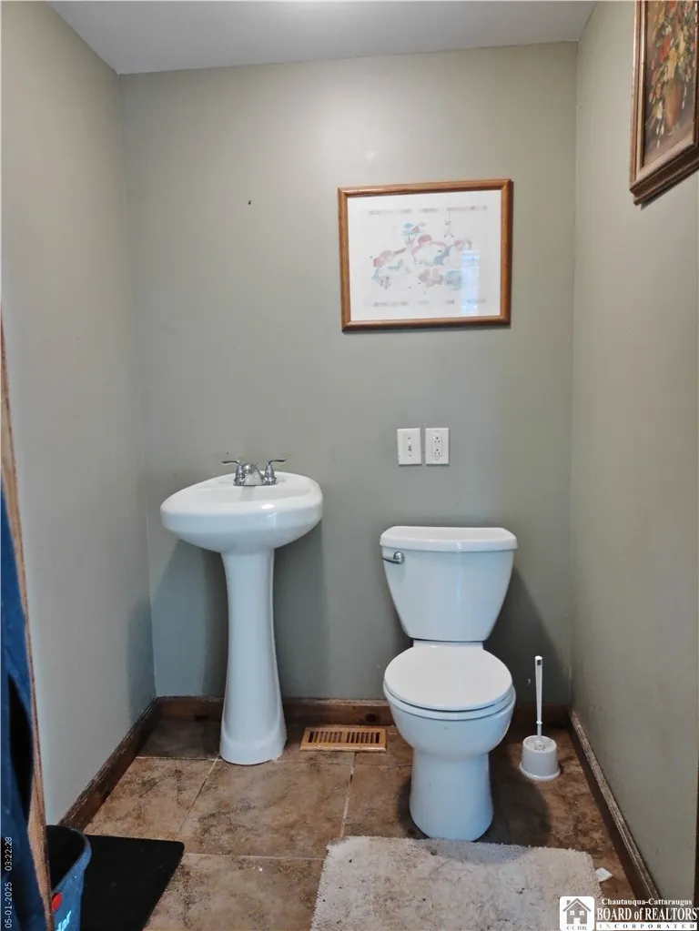 205 West Green Street, Olean, New York 14760, Olean, New York 14760, 4 Bedroom Bedrooms, 8 Room Rooms,1 BathroomBathrooms,Residential,For Sale,205 West Green Street, Olean, New York 14760,0,R1724876