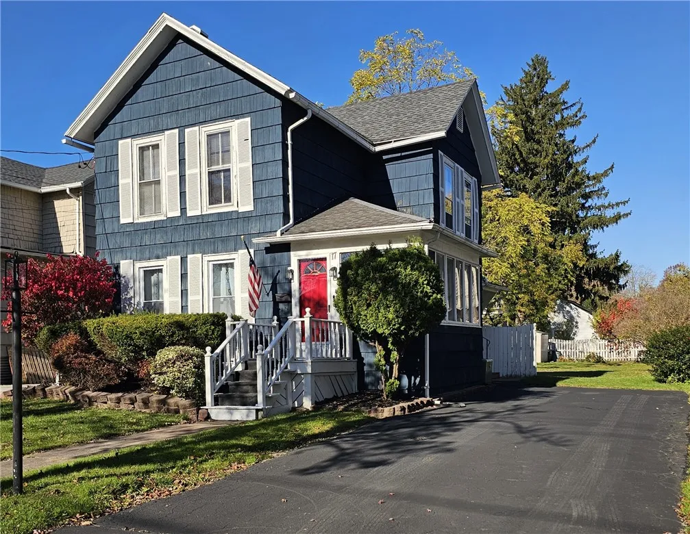 17 Washington Avenue, Batavia City, New York 14020, Batavia City, New York 14020, 4 Bedroom Bedrooms, 10 Room Rooms,2 BathroomBathrooms,Residential,For Sale,17 Washington Avenue, Batavia City, New York 14020,0,R1724896