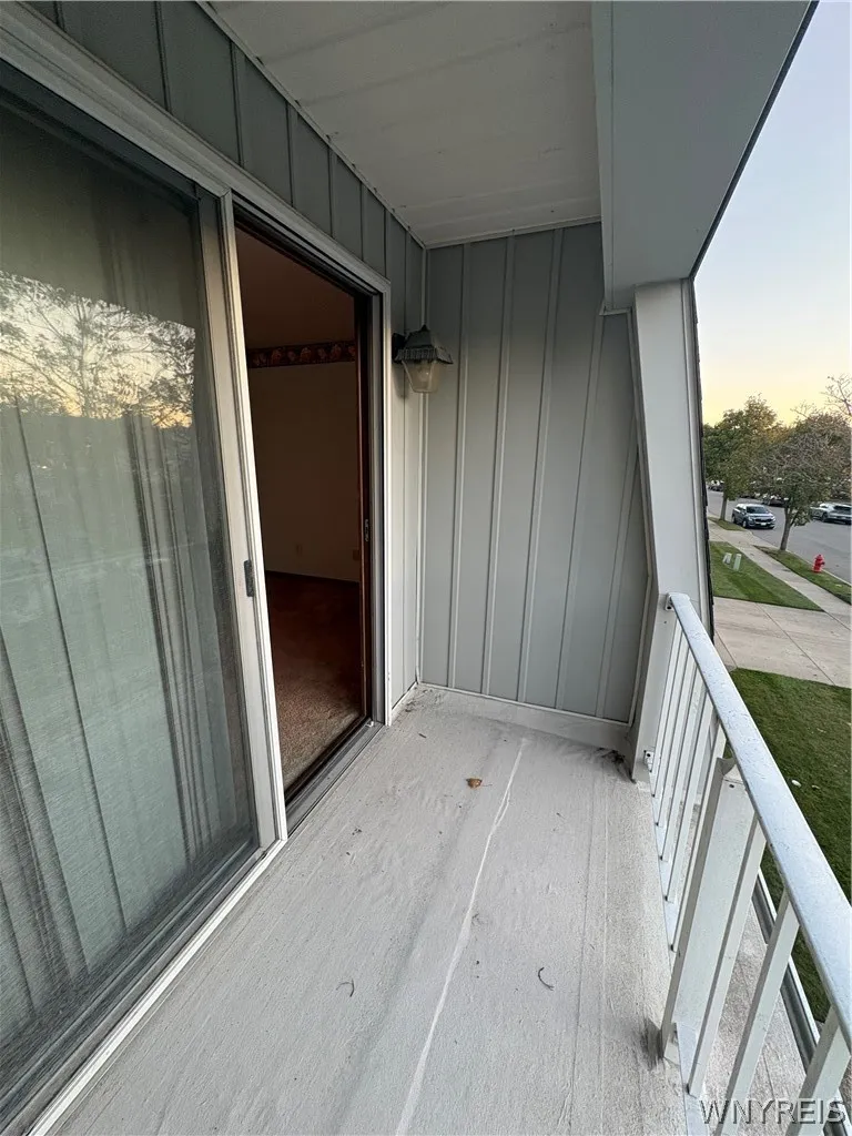 138 Rebecca Park, Buffalo, New York 14207, Buffalo, New York 14207, 3 Bedroom Bedrooms, 5 Room Rooms,1 BathroomBathrooms,Residential,For Sale,138 Rebecca Park, Buffalo, New York 14207,0,B1724588