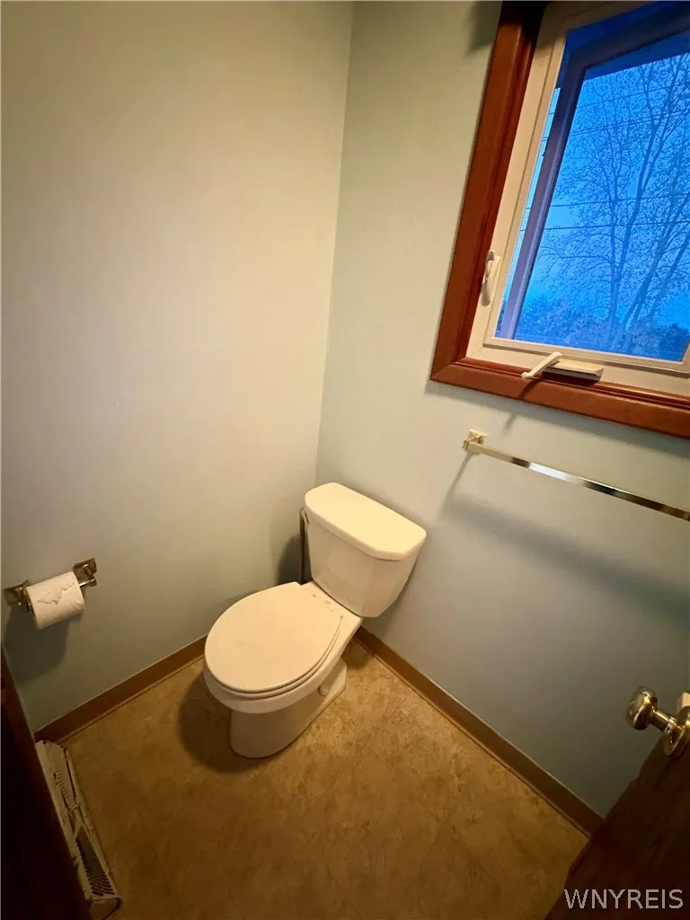 138 Rebecca Park, Buffalo, New York 14207, Buffalo, New York 14207, 3 Bedroom Bedrooms, 5 Room Rooms,1 BathroomBathrooms,Residential,For Sale,138 Rebecca Park, Buffalo, New York 14207,0,B1724588