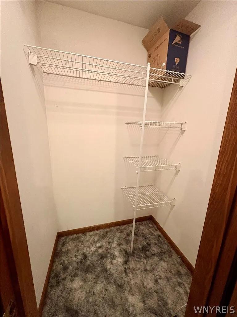 138 Rebecca Park, Buffalo, New York 14207, Buffalo, New York 14207, 3 Bedroom Bedrooms, 5 Room Rooms,1 BathroomBathrooms,Residential,For Sale,138 Rebecca Park, Buffalo, New York 14207,0,B1724588