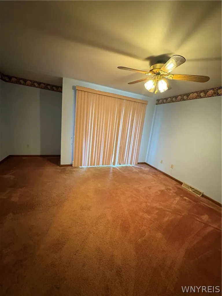 138 Rebecca Park, Buffalo, New York 14207, Buffalo, New York 14207, 3 Bedroom Bedrooms, 5 Room Rooms,1 BathroomBathrooms,Residential,For Sale,138 Rebecca Park, Buffalo, New York 14207,0,B1724588