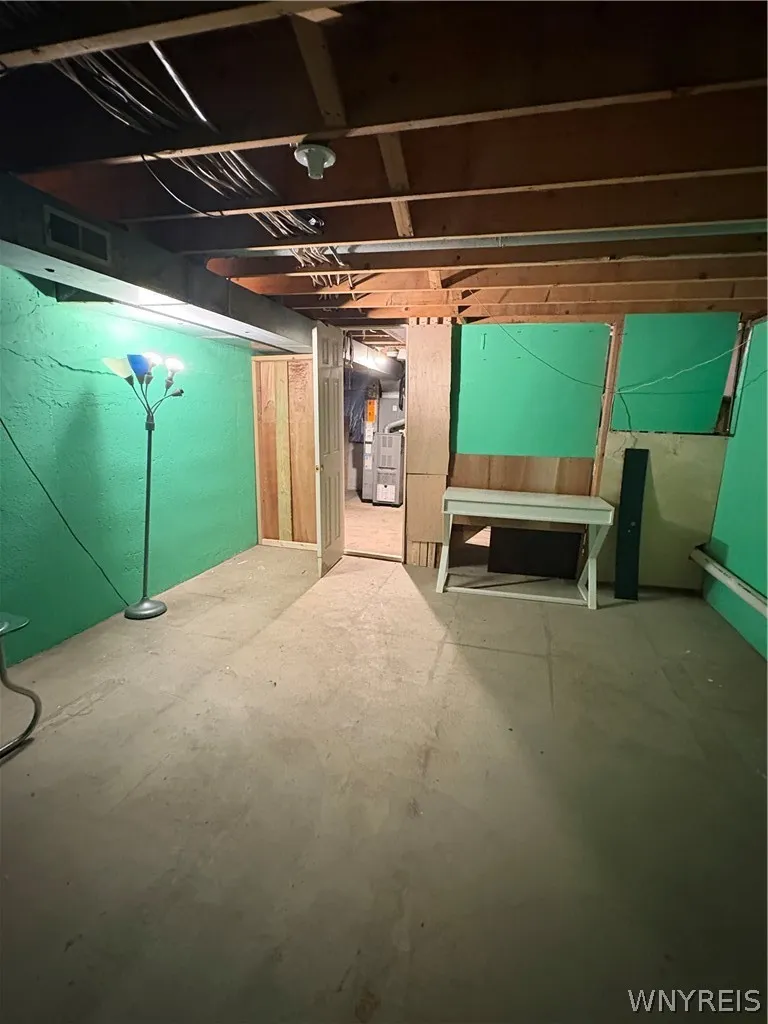 138 Rebecca Park, Buffalo, New York 14207, Buffalo, New York 14207, 3 Bedroom Bedrooms, 5 Room Rooms,1 BathroomBathrooms,Residential,For Sale,138 Rebecca Park, Buffalo, New York 14207,0,B1724588