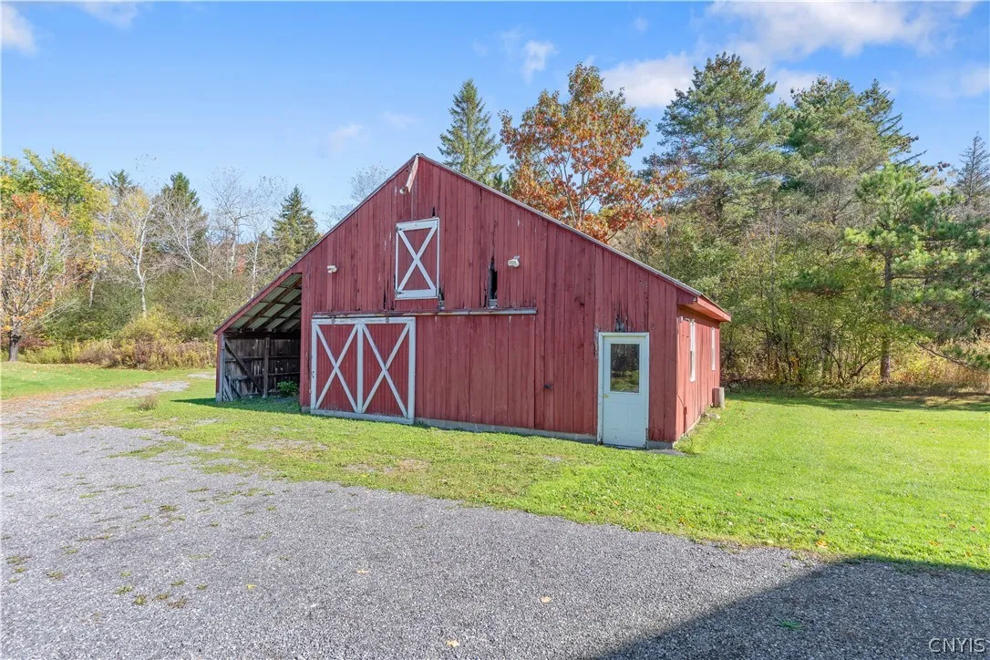 3183 Windy Hill Lane, Manlius, New York 13104, Manlius, New York 13104, 3 Bedroom Bedrooms, 7 Room Rooms,3 BathroomBathrooms,Residential,For Sale,3183 Windy Hill Lane, Manlius, New York 13104,0,S1723702