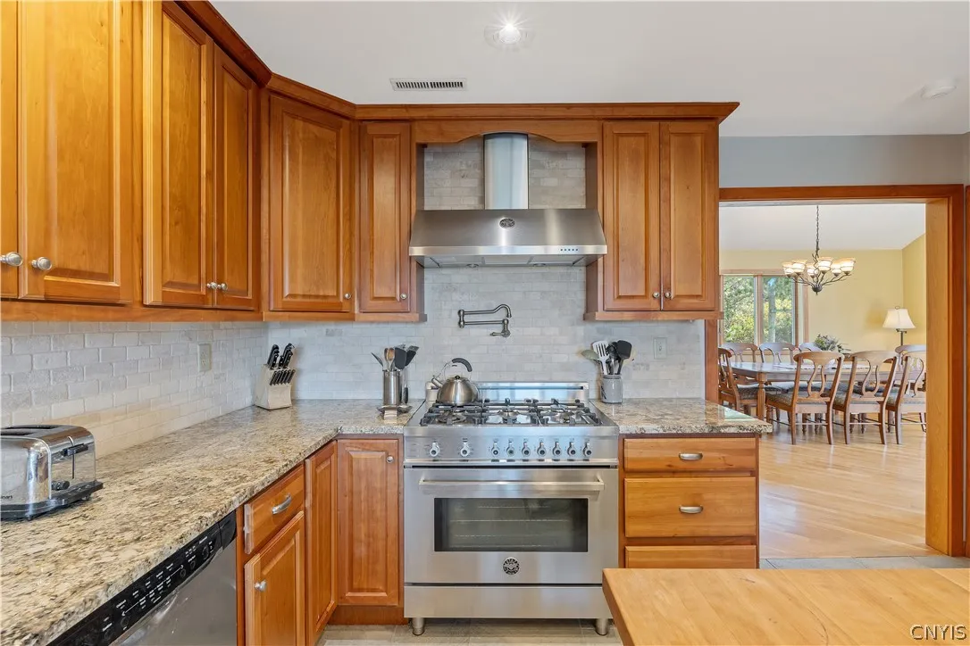 3183 Windy Hill Lane, Manlius, New York 13104, Manlius, New York 13104, 3 Bedroom Bedrooms, 7 Room Rooms,3 BathroomBathrooms,Residential,For Sale,3183 Windy Hill Lane, Manlius, New York 13104,0,S1723702