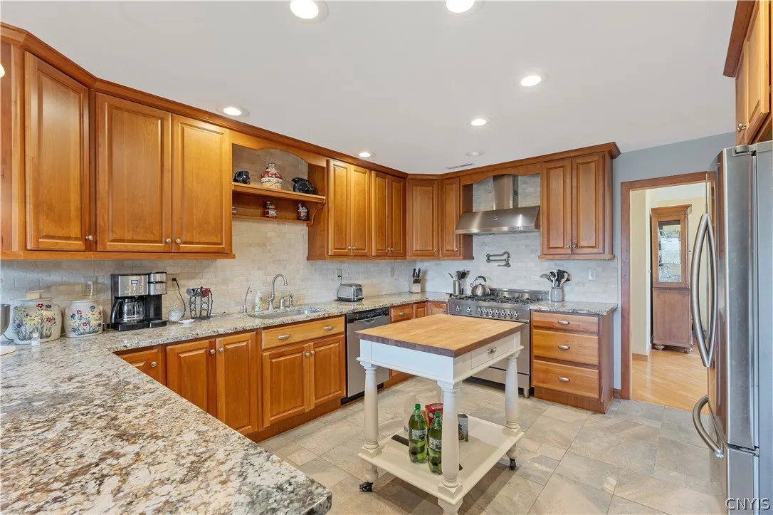 3183 Windy Hill Lane, Manlius, New York 13104, Manlius, New York 13104, 3 Bedroom Bedrooms, 7 Room Rooms,3 BathroomBathrooms,Residential,For Sale,3183 Windy Hill Lane, Manlius, New York 13104,0,S1723702