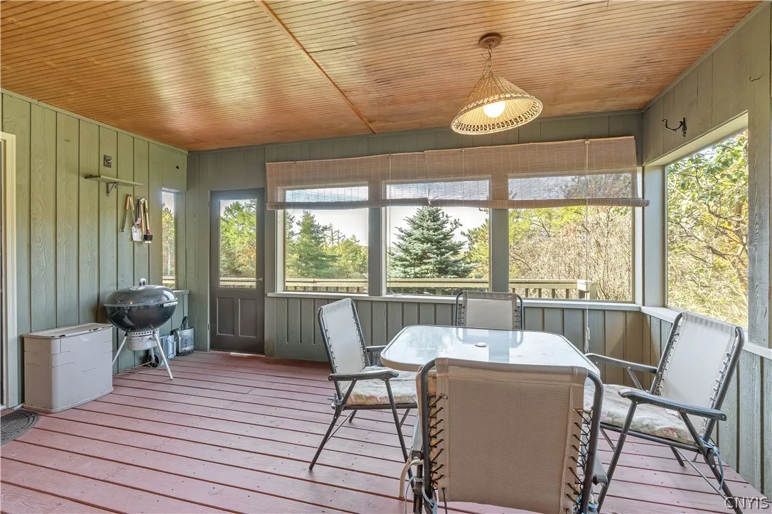 3183 Windy Hill Lane, Manlius, New York 13104, Manlius, New York 13104, 3 Bedroom Bedrooms, 7 Room Rooms,3 BathroomBathrooms,Residential,For Sale,3183 Windy Hill Lane, Manlius, New York 13104,0,S1723702